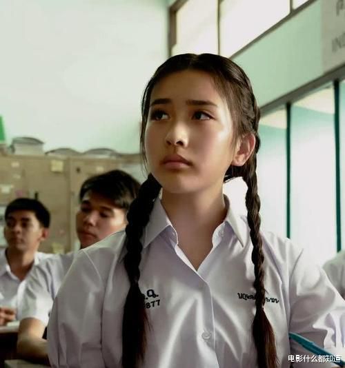 以下是根据要求生成的纯文本内容:
武映三千道:许无舟的红颜知己与情感纠葛